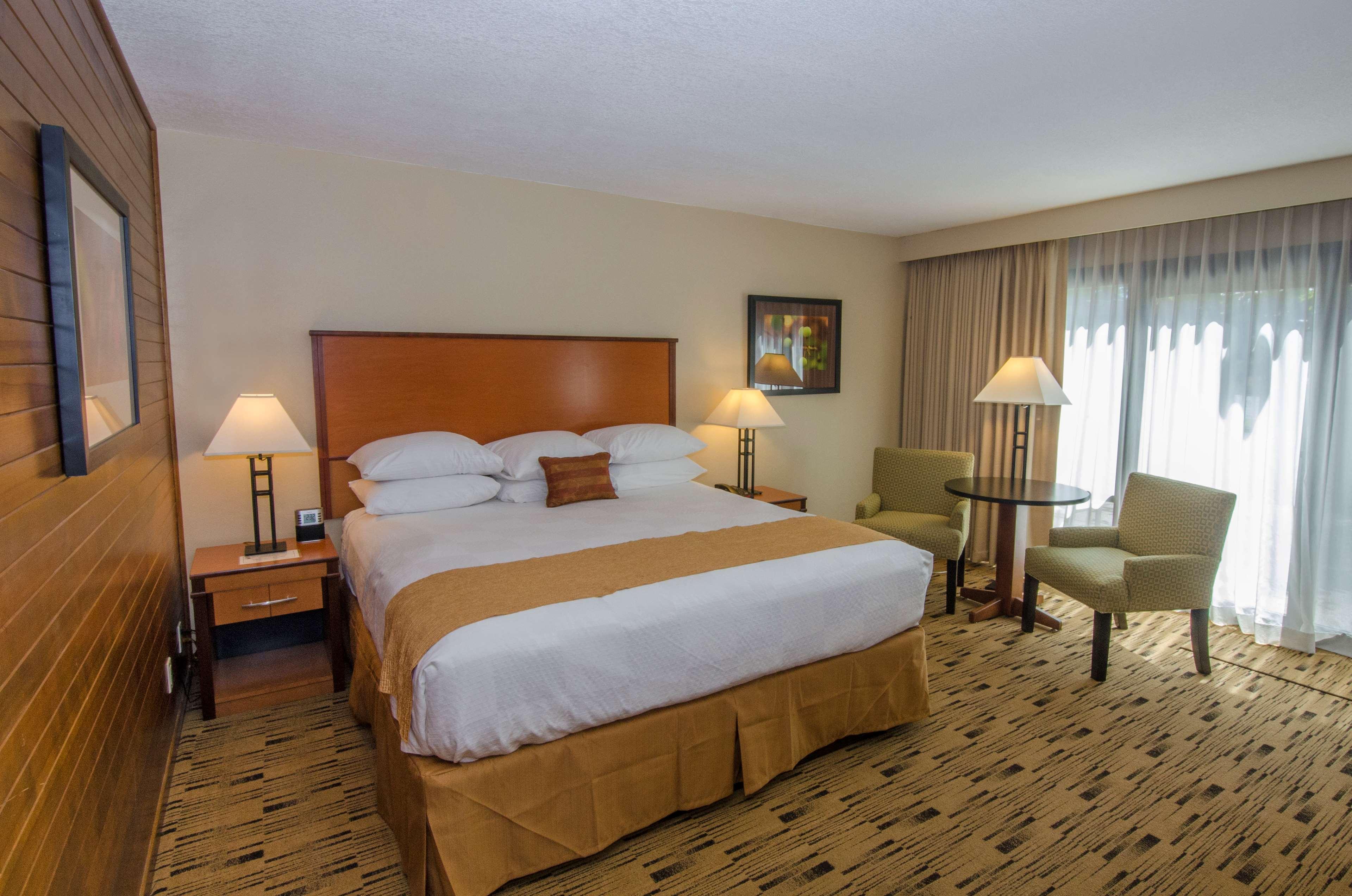 Best Western Plus Hood River Inn Bagian luar foto